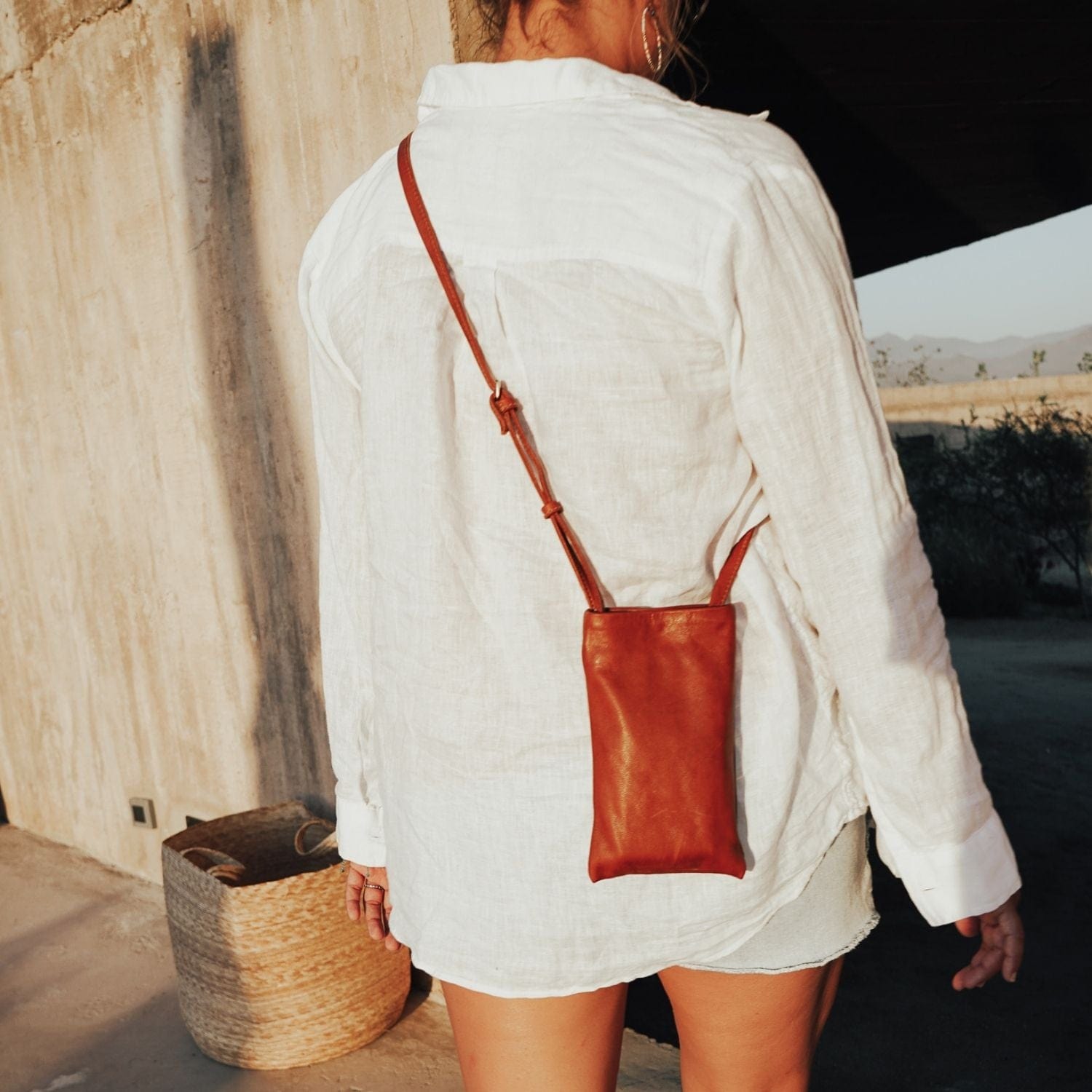 Sebli Ethiopian Goat Leather Crossbody Phone Bag – Handcrafted in Ethiopia - Image 2