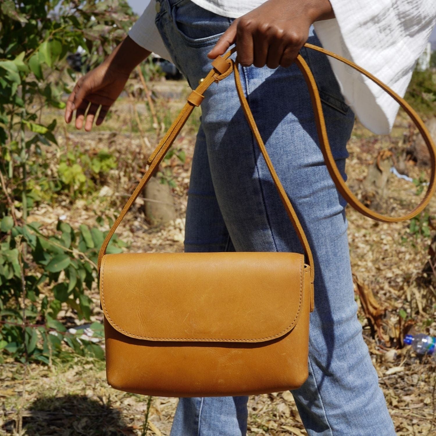 City Full-Grain Leather Crossbody Bag – Handcrafted in Ethiopia - Image 7