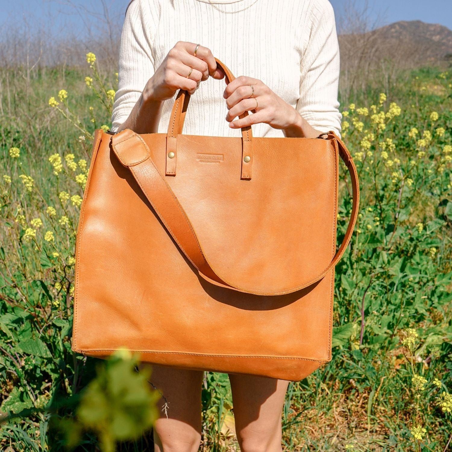Merkato Shopper Full-Grain Leather Tote – Handcrafted in Ethiopia - Image 3