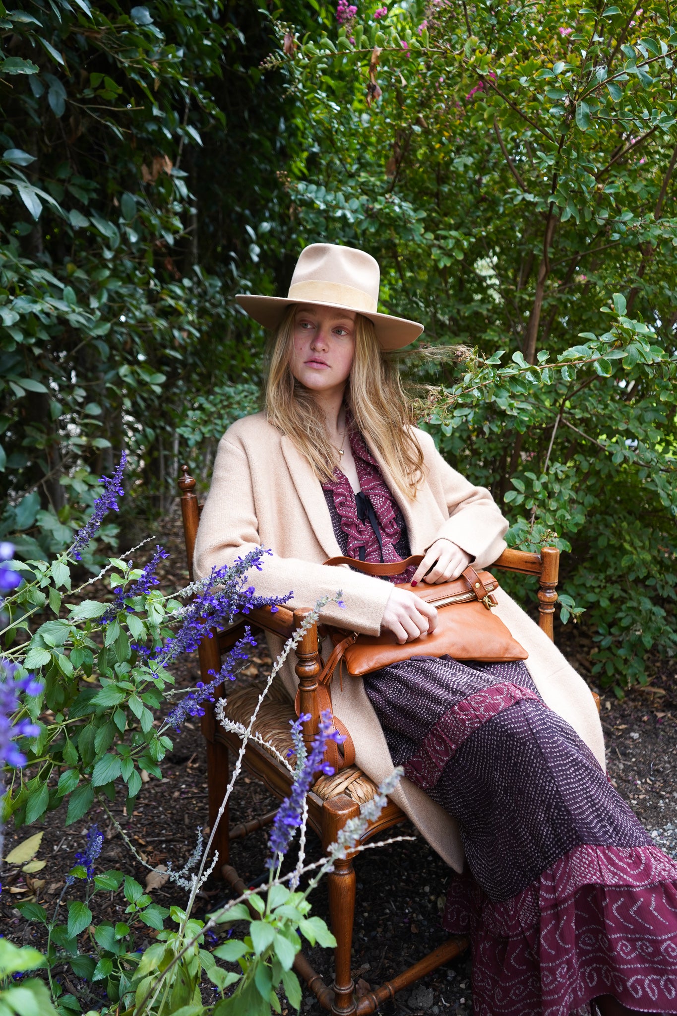Makeda Full-Grain Ethiopian Goat Leather Crossbody Bag – Handcrafted in Ethiopia - Image 8