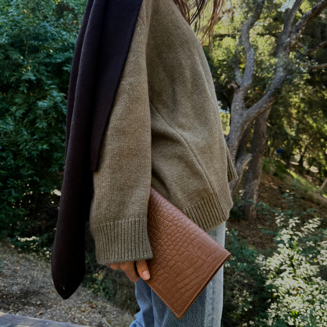 Yeshi Full-Grain Leather Foldover Clutch – Crocodile Embossed, Handcrafted in Ethiopia - Image 4